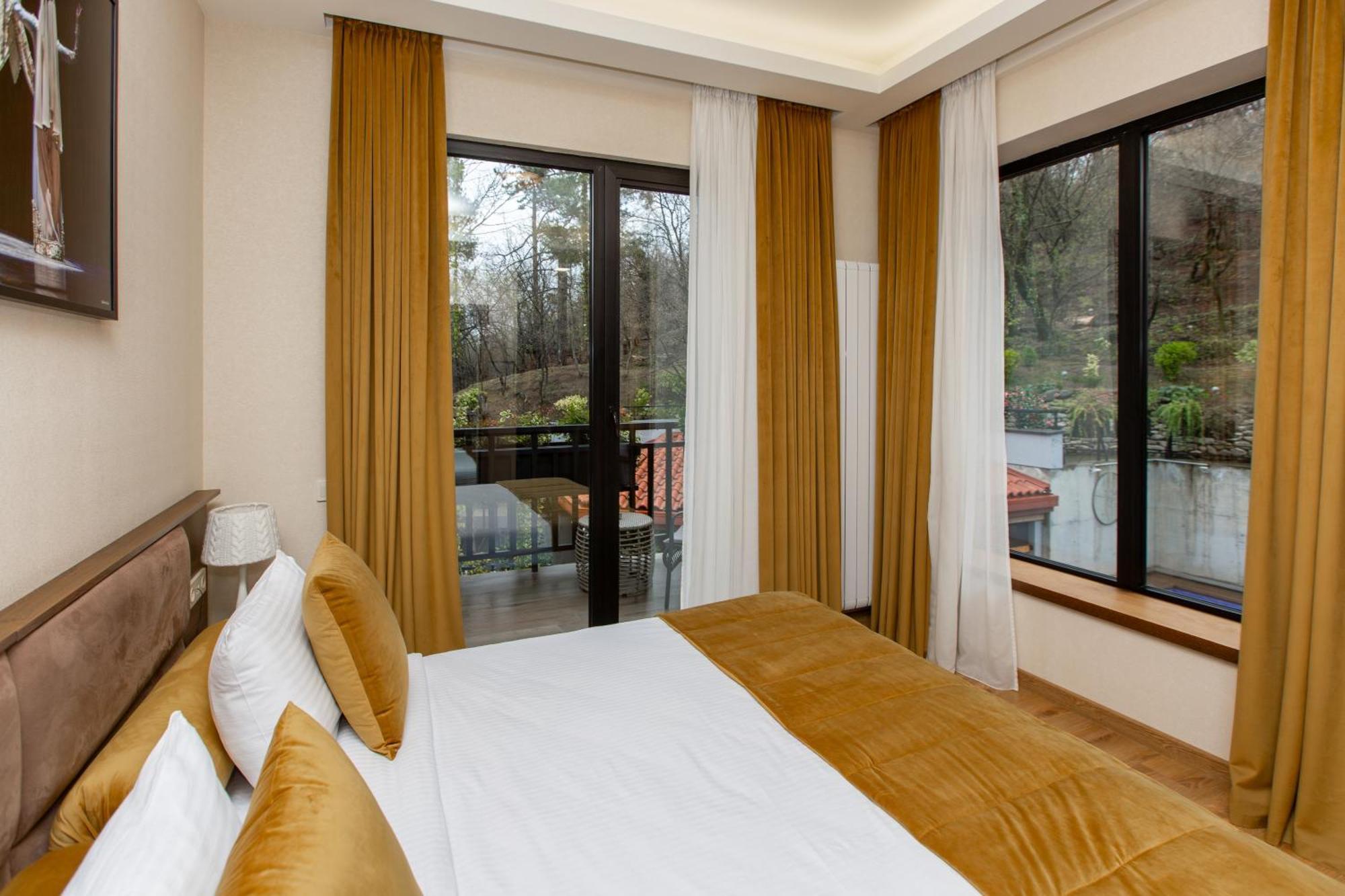 Seventeen Rooms Telavi Dış mekan fotoğraf
