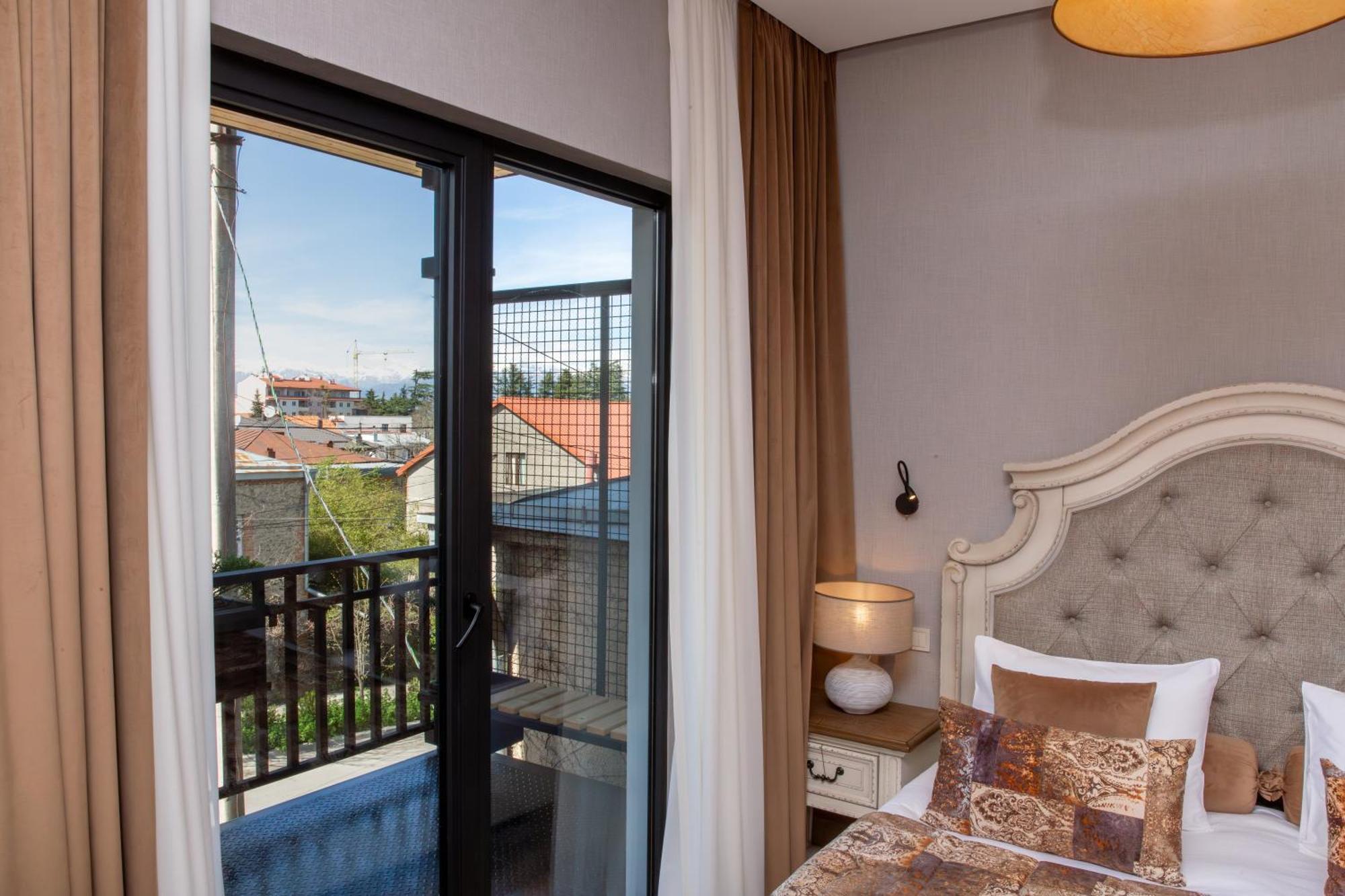 Seventeen Rooms Telavi Dış mekan fotoğraf