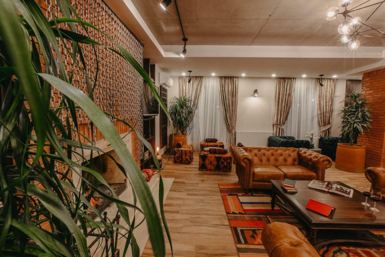 Seventeen Rooms Telavi Dış mekan fotoğraf
